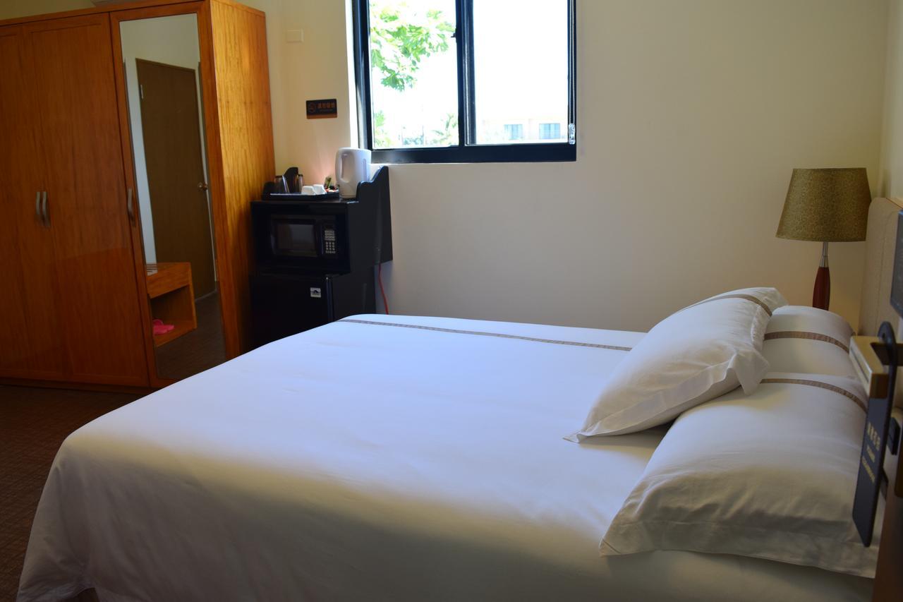 Saipan Beach Hotel Экстерьер фото