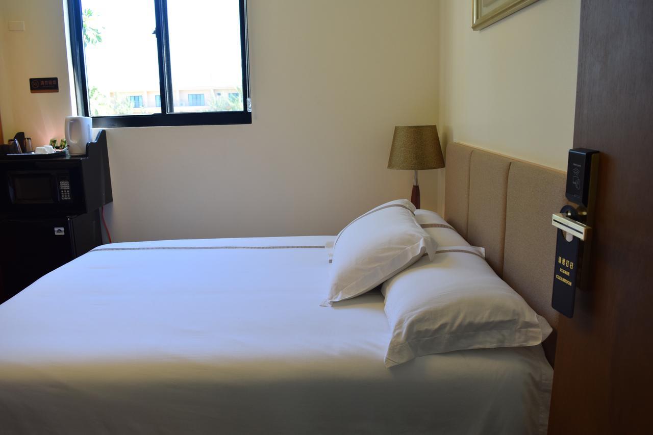 Saipan Beach Hotel Экстерьер фото