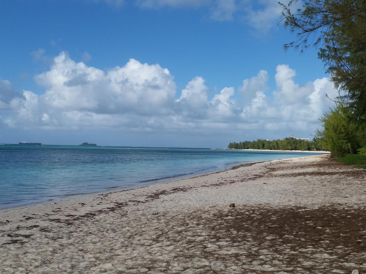 Saipan Beach Hotel Экстерьер фото