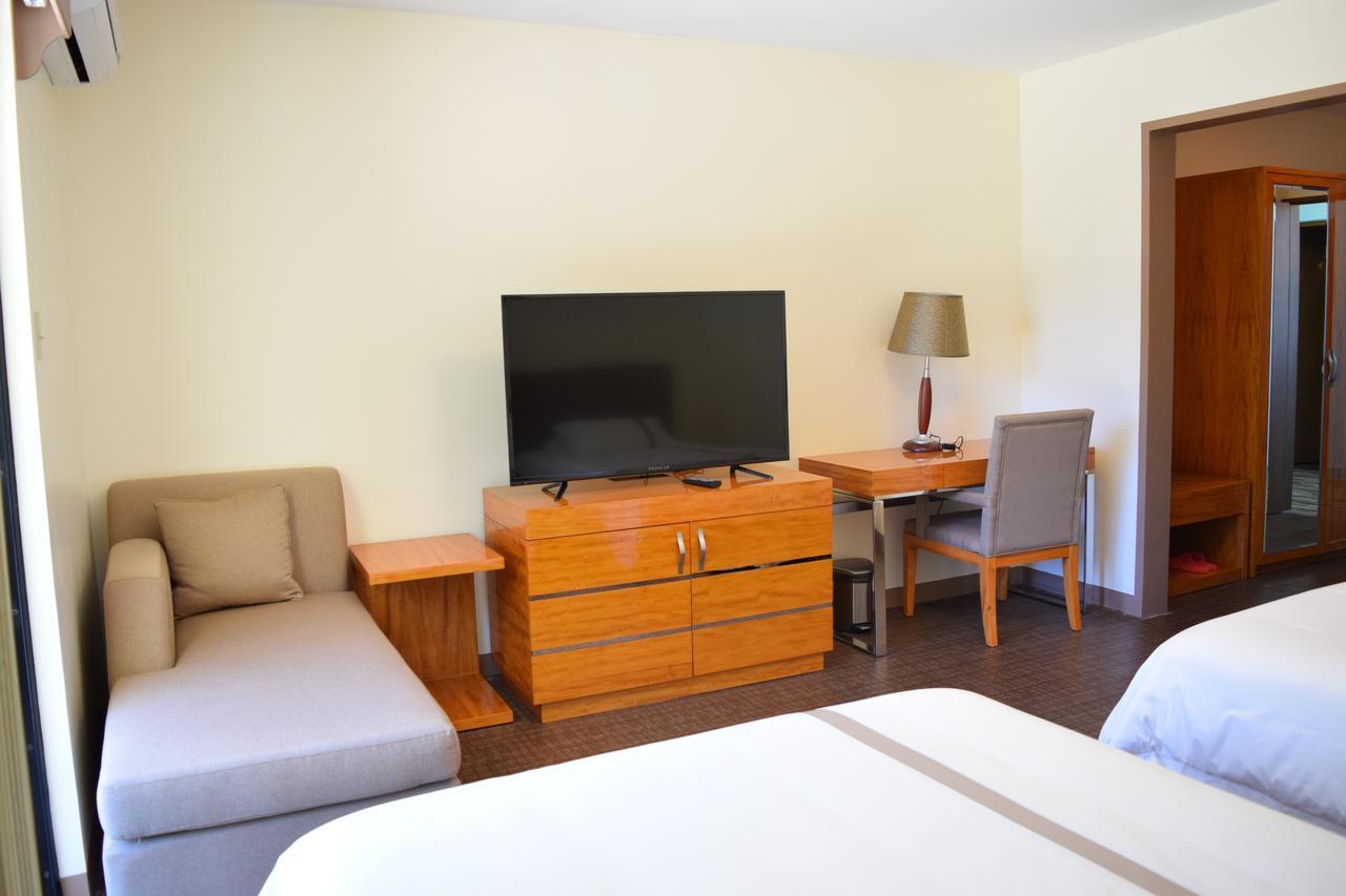 Saipan Beach Hotel Экстерьер фото