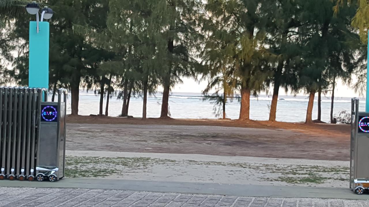 Saipan Beach Hotel Экстерьер фото